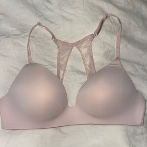 Victoria's Secret No-Wire Light Pink Racerback Bra